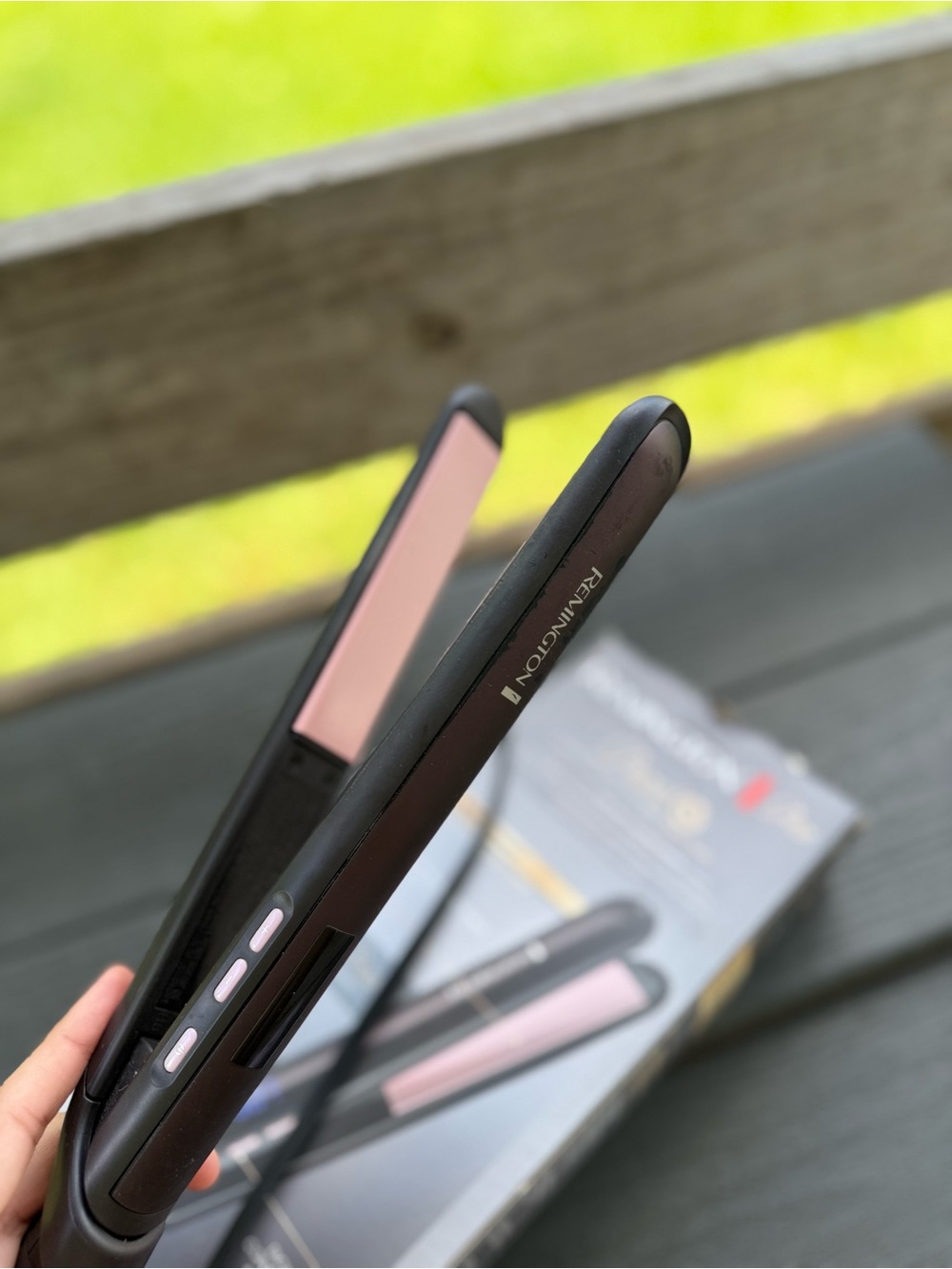 Remington Black and Pink Ceramic Hair Straightener